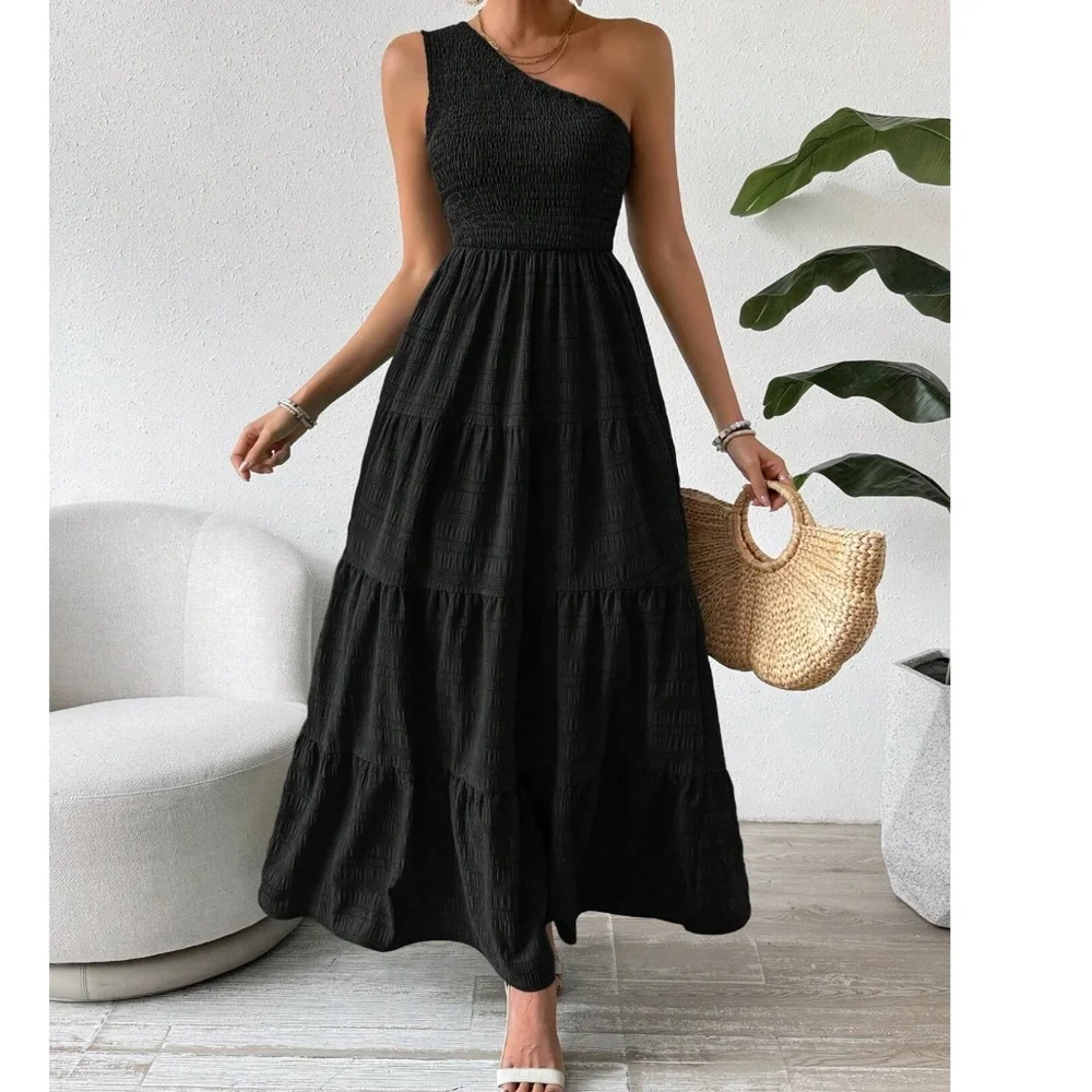 One-Shoulder Green Maxi Dress - Elegant Summer Style Size 4/Small - Picture 2 of 7